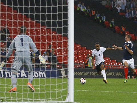 10 ban thang dep nhat loat tran giao huu vua qua hinh anh