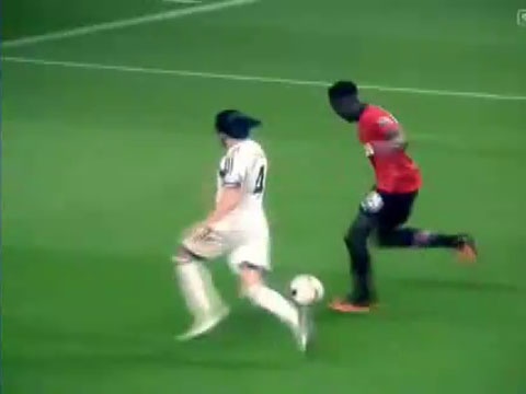 Phut ngau hung cua Welbeck dac sac nhat tuan qua hinh anh