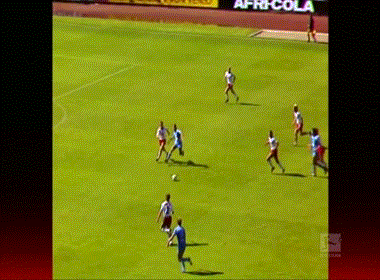 Top 10 pha da phan luoi nha hai huoc nhat lich su Bundesliga hinh anh