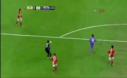 Nhung pha bong khong the nhin cuoi trong nam 2013 hinh anh