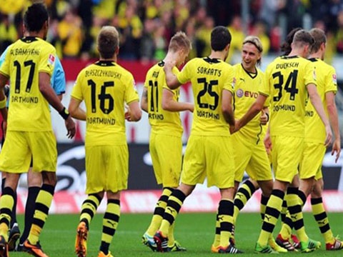 Reus toa sang trong chien thang kho nhoc cua Dortmund hinh anh