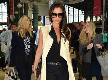 Victoria sang trong o buoi hop bao Paris hinh anh