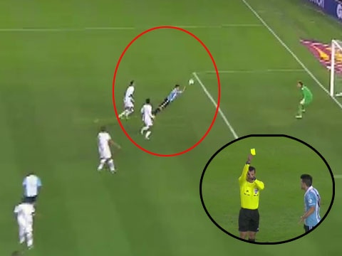 Aguero an the vi tai hien ban tay cua Chua hinh anh