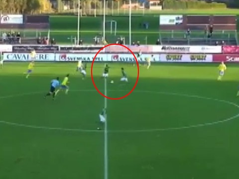 Cau thu 19 tuoi tai hien sieu pham cua Beckham hinh anh