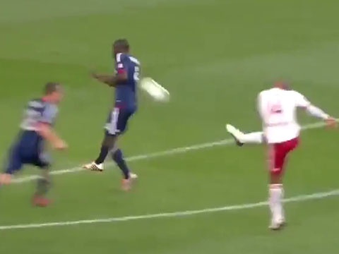 Sieu pham tu ngoai vong cam cua Henry hinh anh