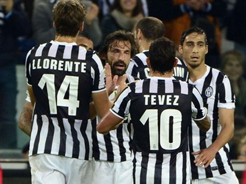 Sieu pham la vang roi cua Pirlo hinh anh