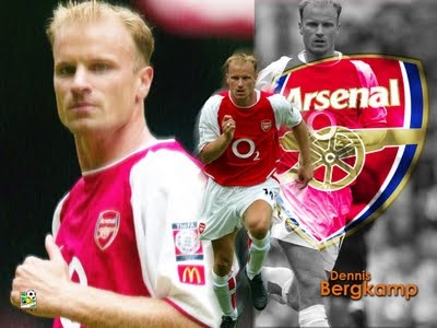 Nhung pha bong kinh dien cua Dennis Bergkamp hinh anh