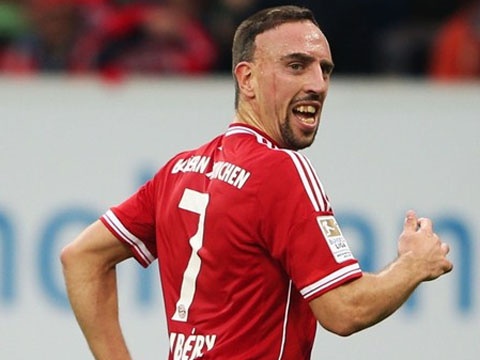 Top 5 ban thang an tuong nhat cua Ribery tai Bundesliga hinh anh