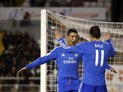 Man trinh dien an tuong cua bo doi Bale, Ronaldo hinh anh