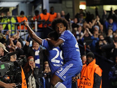 Chelsea vuot qua Schalke 04 nho ban thang may man hinh anh