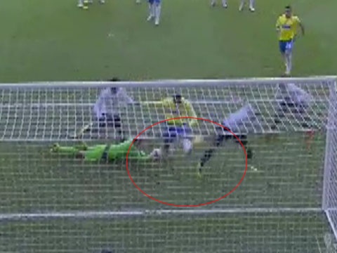 Pha cuu thua xuat than ngay truoc vach voi hinh anh