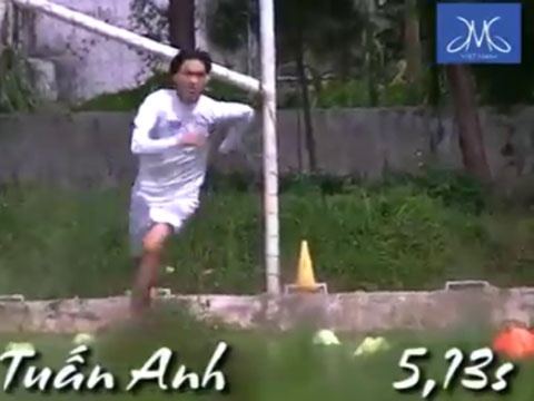 Cau thu U19 chay nhanh den muc nao? hinh anh