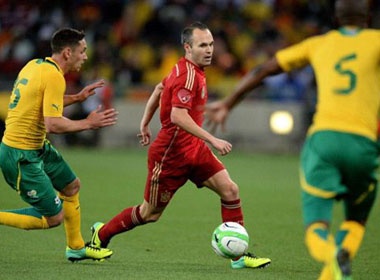 Tay Ban Nha thua soc Nam Phi hinh anh