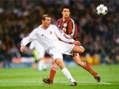 Nhung pha bong hay nhat su nghiep cua Zidane hinh anh