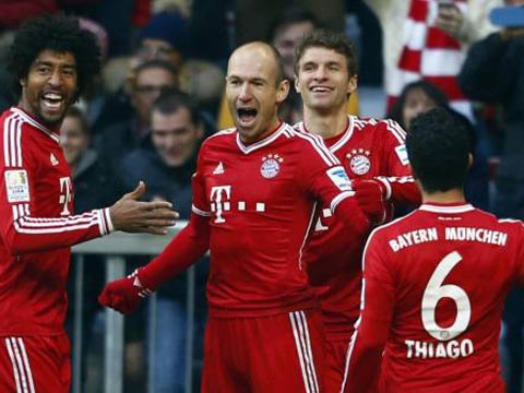 Robben, Aubameyang dan dau top 5 sieu pham vong 14 hinh anh