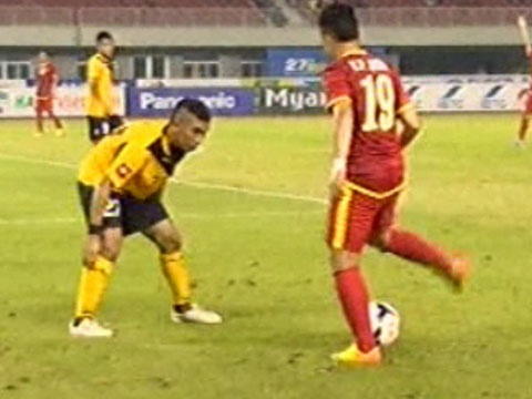 Pha bieu dien hai huoc cua 'Ronaldo Viet Nam' hinh anh