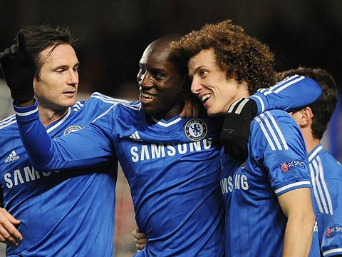 Chelsea dan dau bang E Champions League hinh anh