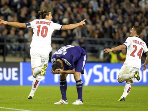 Ibrahimovic ghi ban dep nhat vong bang Champions League hinh anh