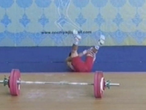 Phan thi danh cuoc tinh mang cua luc si Indonesia va Myanmar hinh anh