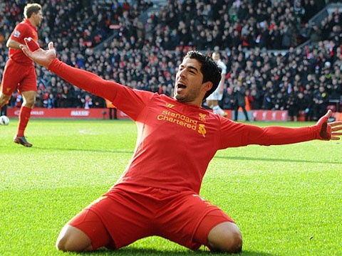 Man trinh dien sieu dinh cua Suarez truoc Tottenham hinh anh
