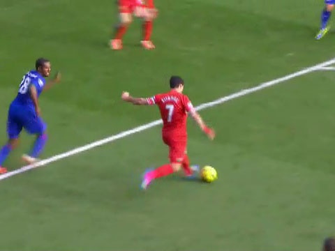 Suarez thong tri top ban thang dep vong 17 NH Anh hinh anh