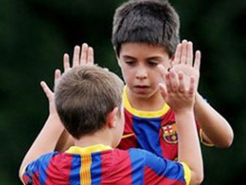 Top 5 ban thang dep nhat tuan cua sao nhi La Masia hinh anh