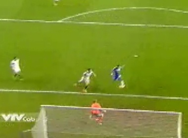 Pha bo lo khong tuong cua Samuel Eto'o hinh anh