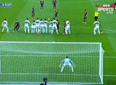 Sieu pham da phat cua Alexis Sanchez hinh anh