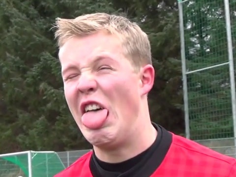 Clip nhai Phil Jones, Terry sieu hai huoc hinh anh