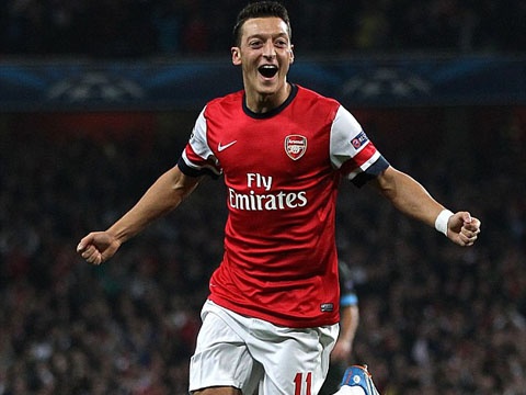 Nhung pha kien tao dang cap cua Oezil cho Arsenal hinh anh