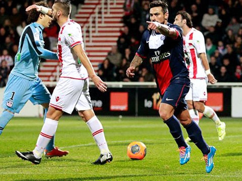 Ajaccio 1-2 PSG: Nguoc dong an tuong hinh anh