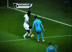 Nhung pha di bong ky thuat lam hau ve phat dien o NH Anh hinh anh