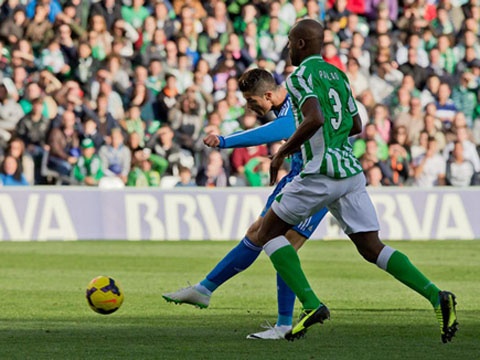 Ronaldo va Messi ghi ban, kien tao hay nhat tuan hinh anh