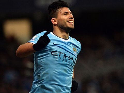 Aguero toa sang giup Man City nguoc dong o cup FA hinh anh