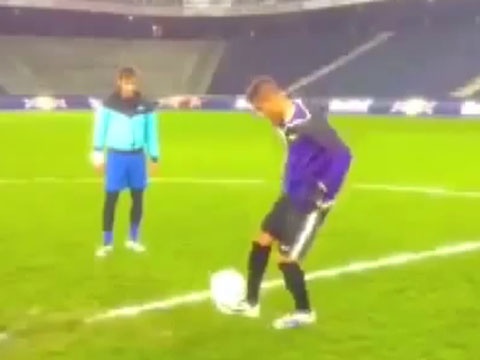 Neymar so tai tang bong cung cau be 15 tuoi hinh anh