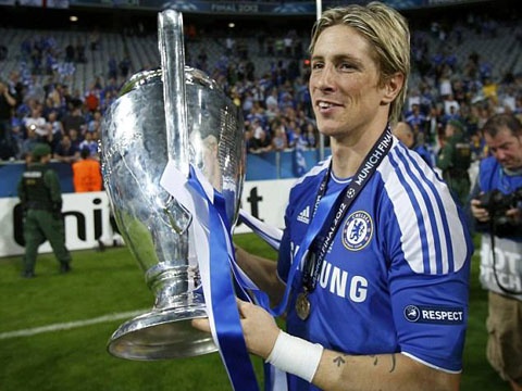 Chi dam, tam dai gia Ngoai hang Anh hai qua ngot hinh anh