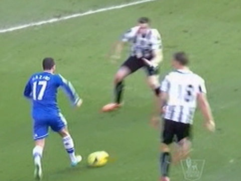 Pha phoi hop tuyet hay cua cau thu Chelsea hinh anh