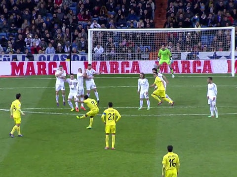 Pha sut phat tuyet dep vao luoi Real Madrid hinh anh