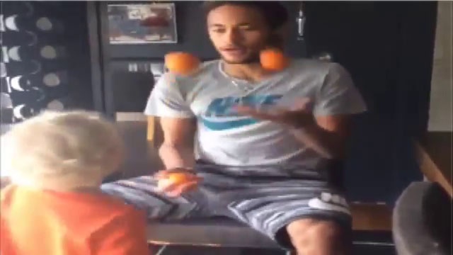 Neymar bieu dien tung hung dieu nghe hinh anh