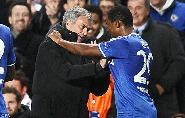 'Eto'o da 39 tuoi, khong phai 32' hinh anh