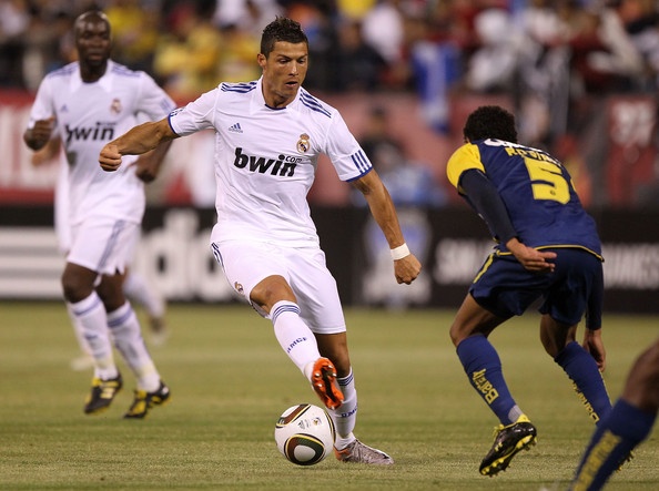 Nhung pha dao bong kinh dien cua Cris Ronaldo hinh anh