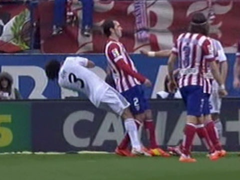 Pha an va nhu kich si cua Pepe hinh anh