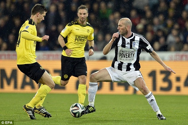 Man trinh dien cua Zidane truoc Young Boys hinh anh