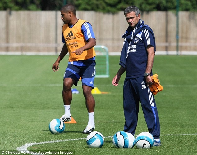 Glen Johnson: 'Rodgers gioi hon Mourinho' hinh anh