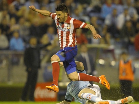 Celta Vigo 0-2 Atletico Madrid: Cu dup cua David Villa hinh anh