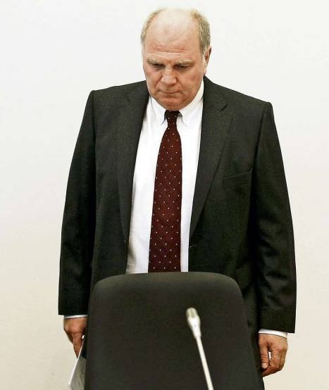 Chu tich Bayern ngoi tu 3,5 nam vi tron thue hinh anh