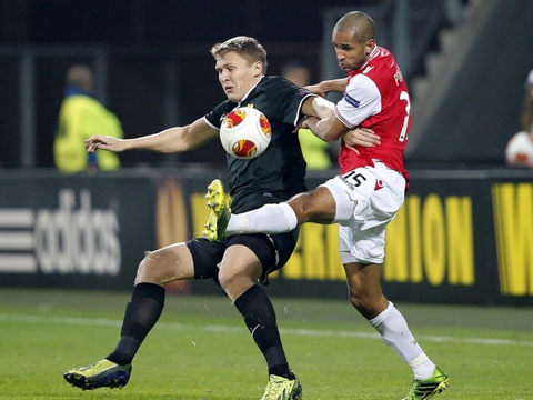 AZ Alkmaar 1-0 Anzhi Makhachkala: Chien thang kho nhoc hinh anh