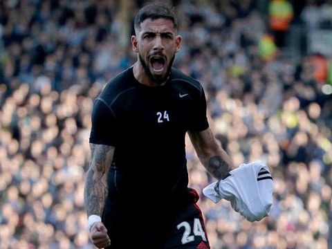 Fulham 1-0 Newcastle: Thap sang hy vong hinh anh