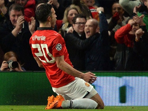 Man trinh dien tuyet dinh cua Robin van Persie hinh anh