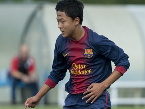 Nhung pha bong an tuong cua 'Messi Han Quoc' Lee Seung Woo hinh anh